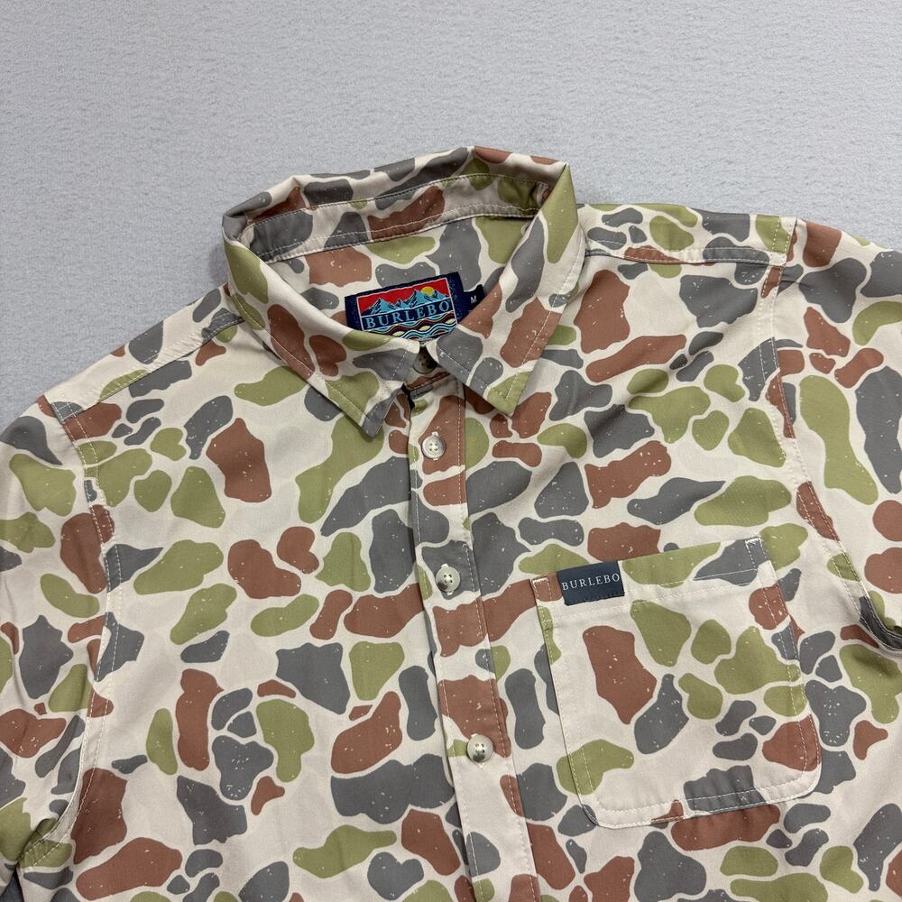 Burlebo Performance Button Down Short Sleeve Shirt Men's Medium Deer Camo Green